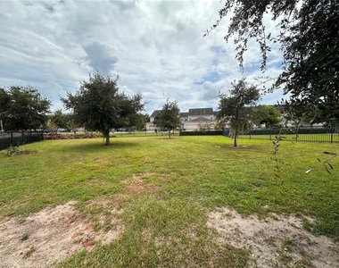 5844 Soter Lane - Photo Thumbnail 30
