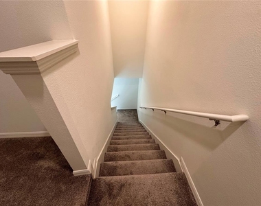 5844 Soter Lane - Photo Thumbnail 6
