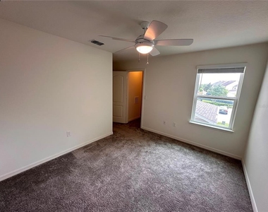 5844 Soter Lane - Photo Thumbnail 12