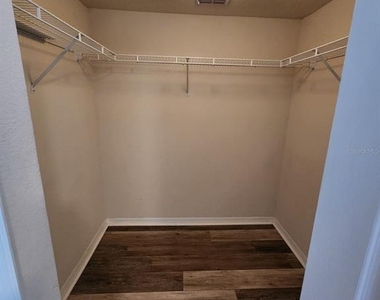 142 Southern Pecan Circle - Photo Thumbnail 11