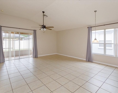 5537 Burlwood Drive - Photo Thumbnail 12