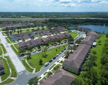 11191 Savannah Landing Circle - Photo Thumbnail 4