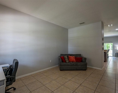 11191 Savannah Landing Circle - Photo Thumbnail 10