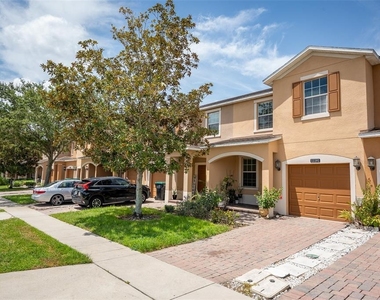 11191 Savannah Landing Circle - Photo Thumbnail 8