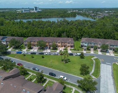 11191 Savannah Landing Circle - Photo Thumbnail 2