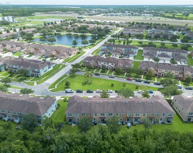 11191 Savannah Landing Circle - Photo Thumbnail 5