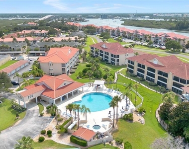 460 Bouchelle Drive - Photo Thumbnail 17