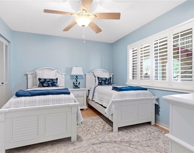 460 Bouchelle Drive - Photo Thumbnail 45