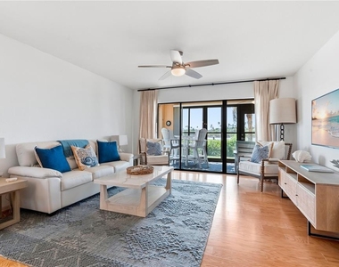 460 Bouchelle Drive - Photo Thumbnail 6