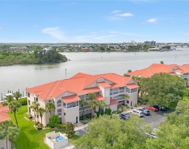 460 Bouchelle Drive - Photo Thumbnail 24