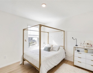 2630 Angel Falls Drive - Photo Thumbnail 30