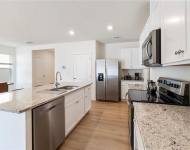 2630 Angel Falls Drive - Photo Thumbnail 11