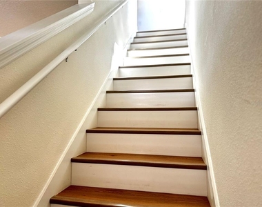 2630 Angel Falls Drive - Photo Thumbnail 20