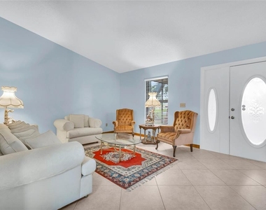 2805 Lake Tohopekaliga Boulevard - Photo Thumbnail 4