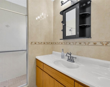 2805 Lake Tohopekaliga Boulevard - Photo Thumbnail 8