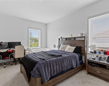 8802 Finsen Street - Photo Thumbnail 24