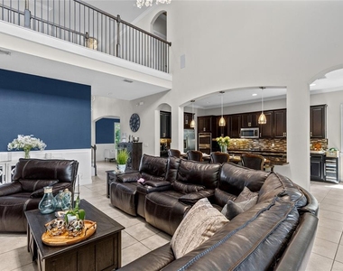 8802 Finsen Street - Photo Thumbnail 3