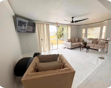 574 Orchid Drive - Photo Thumbnail 3
