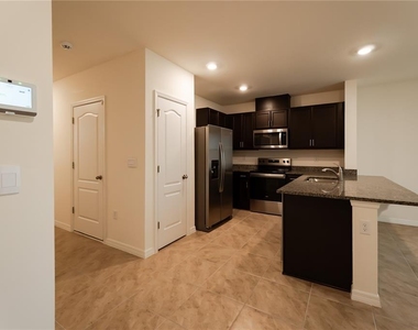2331 Gifford Drive - Photo Thumbnail 4