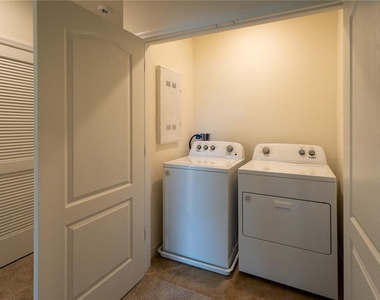 2331 Gifford Drive - Photo Thumbnail 14