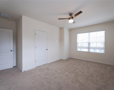 2331 Gifford Drive - Photo Thumbnail 10