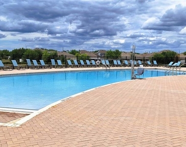 2331 Gifford Drive - Photo Thumbnail 22