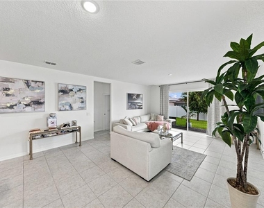 2235 Pigeon Plum Drive - Photo Thumbnail 8