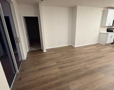 4325 River Beacon Boulevard - Photo Thumbnail 1