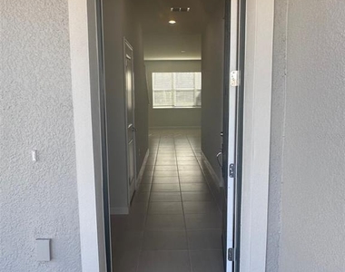 17539 Saw Palmetto Avenue - Photo Thumbnail 2