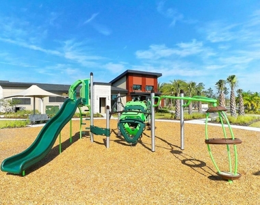 17539 Saw Palmetto Avenue - Photo Thumbnail 12