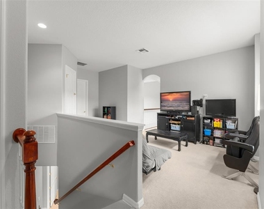 14411 Hampshire Bay Circle - Photo Thumbnail 29