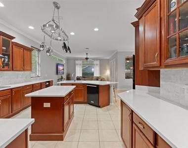 14411 Hampshire Bay Circle - Photo Thumbnail 8