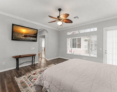 14411 Hampshire Bay Circle - Photo Thumbnail 25