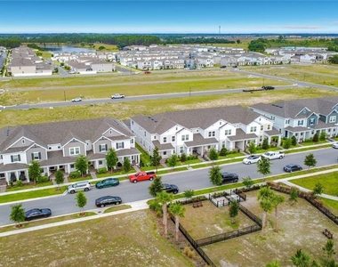 13568 Autumn Harvest Avenue - Photo Thumbnail 47