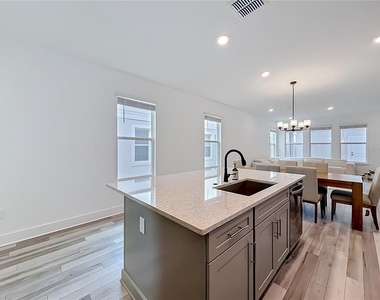 13568 Autumn Harvest Avenue - Photo Thumbnail 18