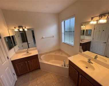 3469 Allegra Circle - Photo Thumbnail 16