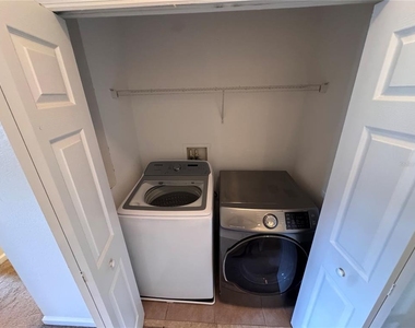 3469 Allegra Circle - Photo Thumbnail 17