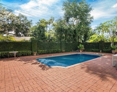 1119 Belleaire Circle - Photo Thumbnail 31