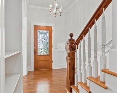 1119 Belleaire Circle - Photo Thumbnail 7