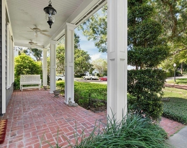1119 Belleaire Circle - Photo Thumbnail 4