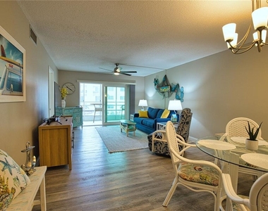 240 Santa Maria Street - Photo Thumbnail 9