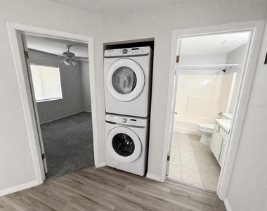 7904 Waterview Way - Photo Thumbnail 3