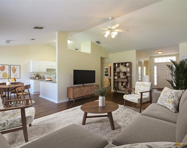 6719 Highlands Creek Boulevard - Photo Thumbnail 6