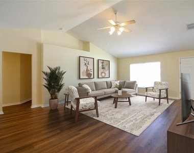 6719 Highlands Creek Boulevard - Photo Thumbnail 10