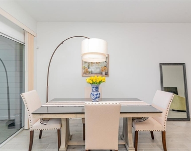 710 Nw 126th Terrace - Photo Thumbnail 7