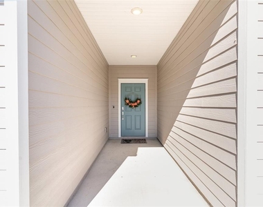 710 Nw 126th Terrace - Photo Thumbnail 1
