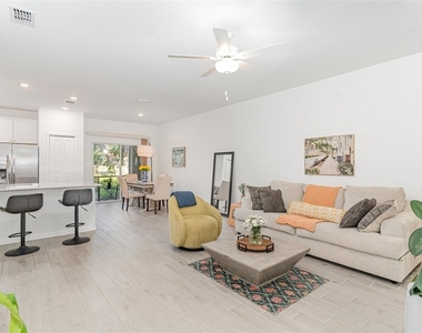 710 Nw 126th Terrace - Photo Thumbnail 4