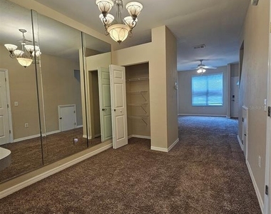 3575 Sw 30th Way - Photo Thumbnail 5