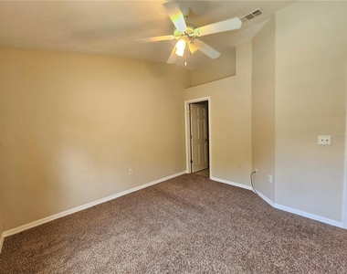 3575 Sw 30th Way - Photo Thumbnail 11