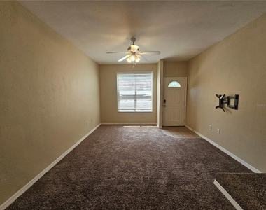 3575 Sw 30th Way - Photo Thumbnail 9